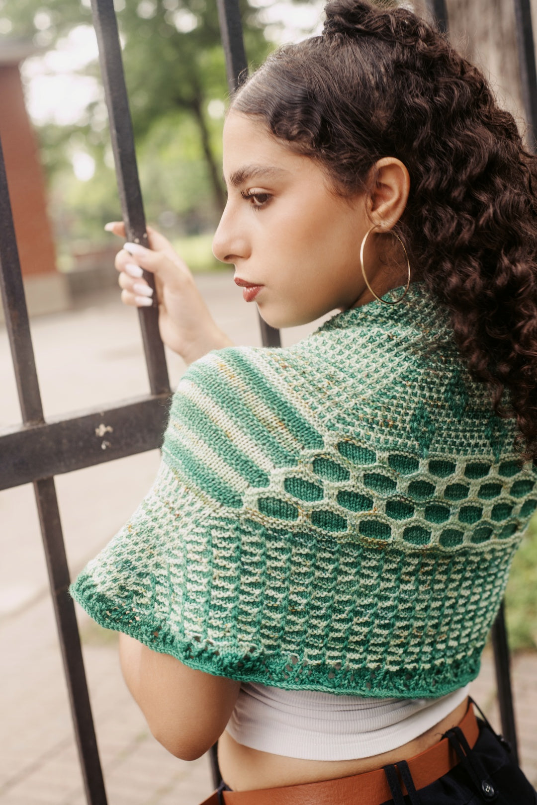 Perspective Shawl | Knitting pattern and Optional kits