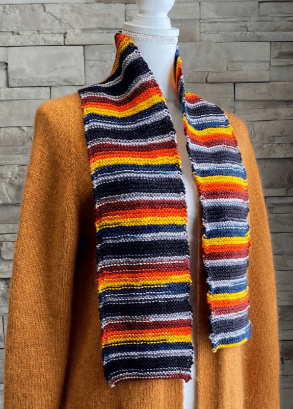 BEGINNER'S SCARF KNITTING KIT