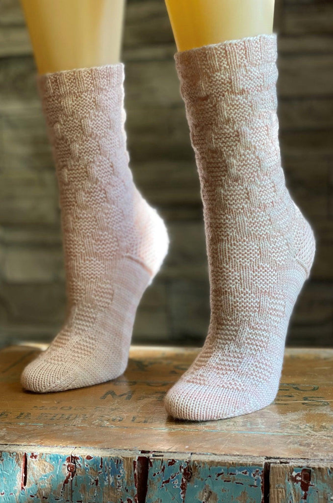 Going Round Socks | Knitting pattern and knitting kits - Biscotte Yarns