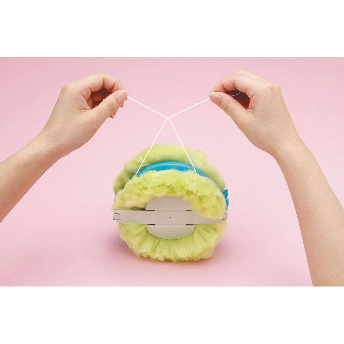 Clover POM-POM MAKER Jumbo 3128 - Biscotte Yarns