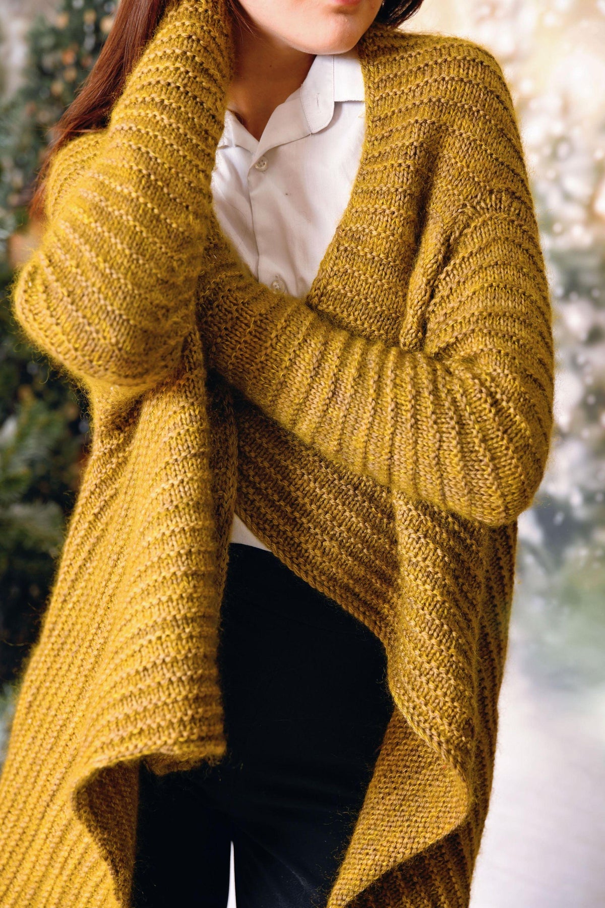 Silva asymmetrical cardigan | Knitting pattern - Biscotte Yarns