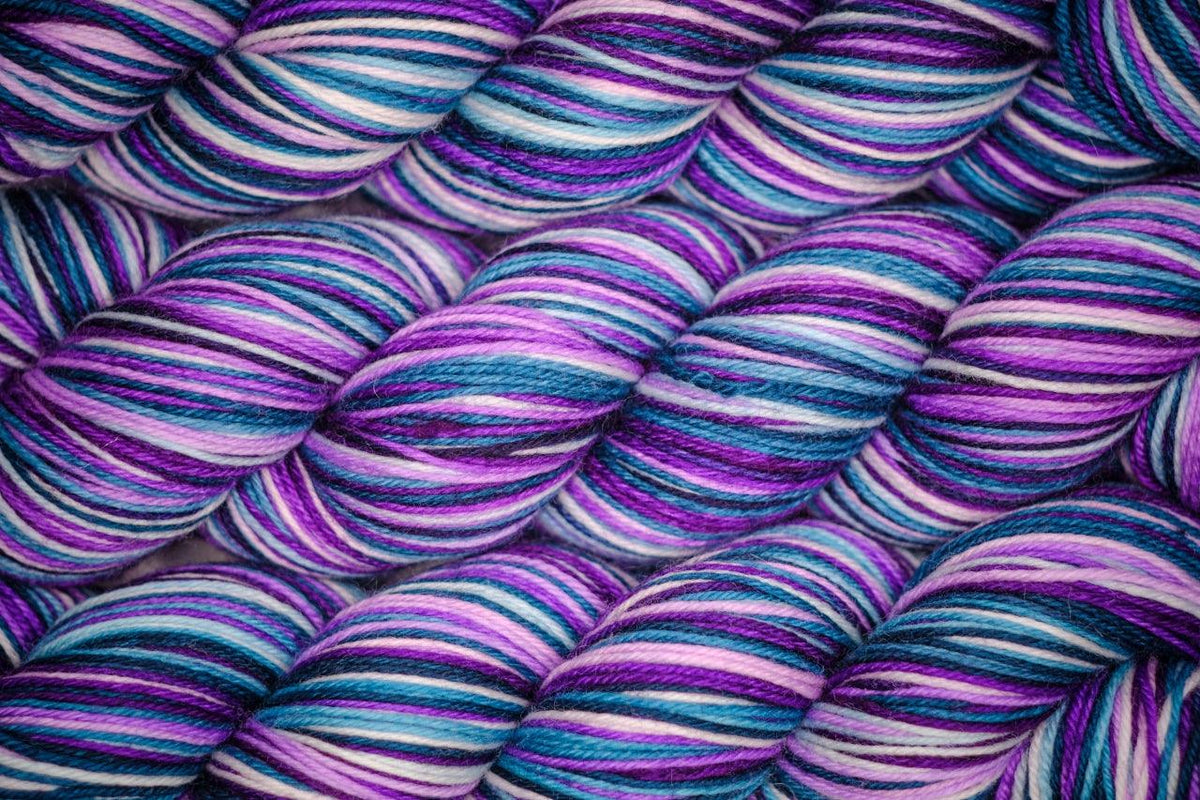 Self-Striping Sock Yarn - BIS-SOCK LILAS ET MOI
