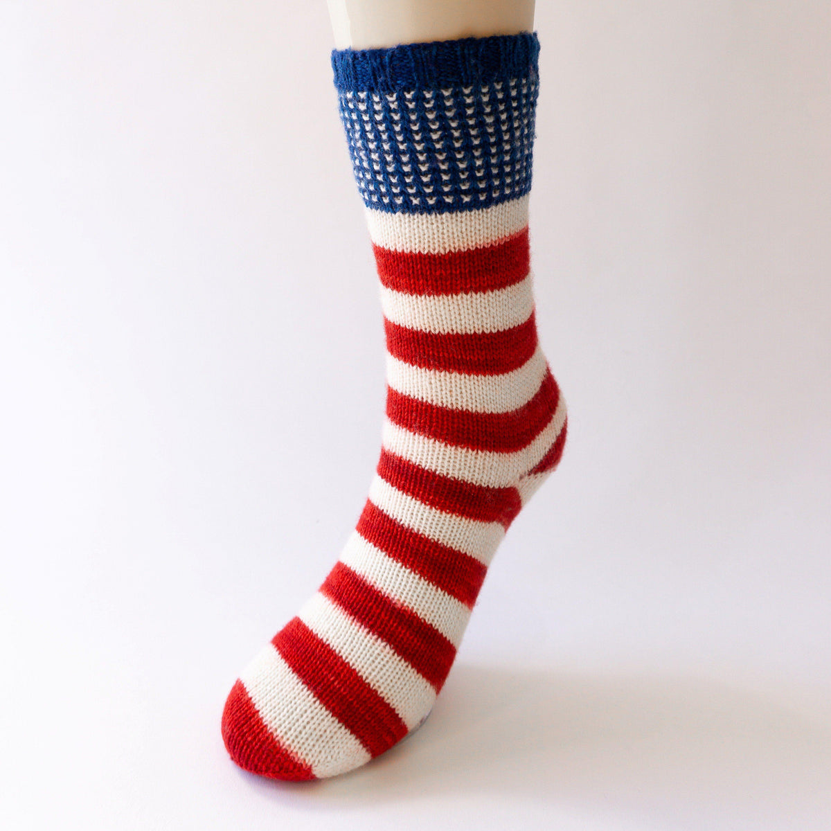 Sock knitting kit - HOME OF THE BRAVES - Biscotte Yarns