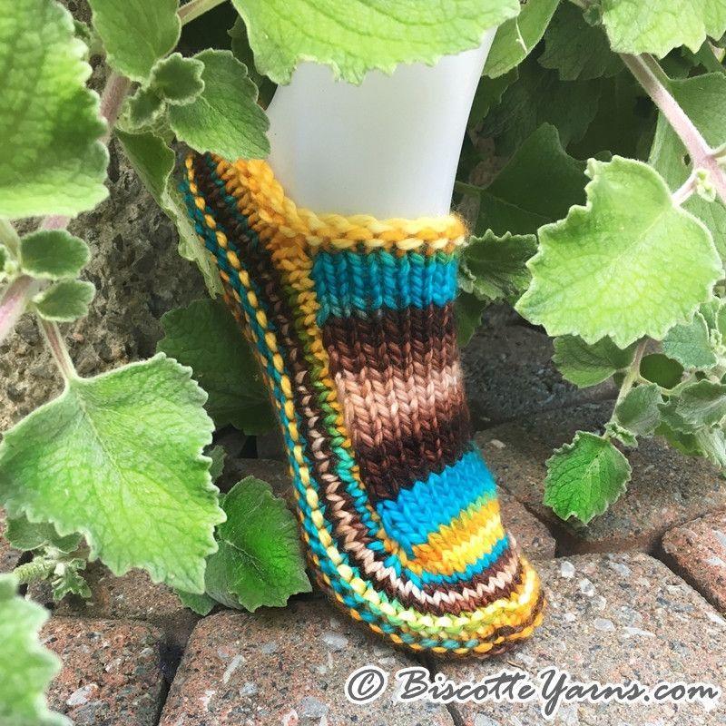 Knitting pattern New Biscotte's Slippers – Biscotte Yarns
