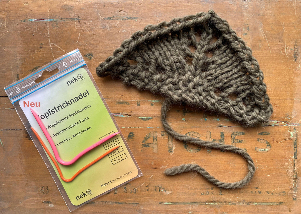 Knitting tutorial : How to Steek – Biscotte Yarns
