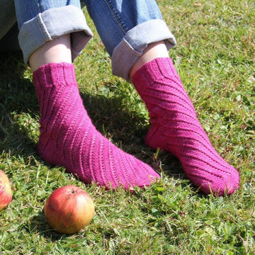 Swirly Socks | Free Knitting Pattern - Biscotte Yarns