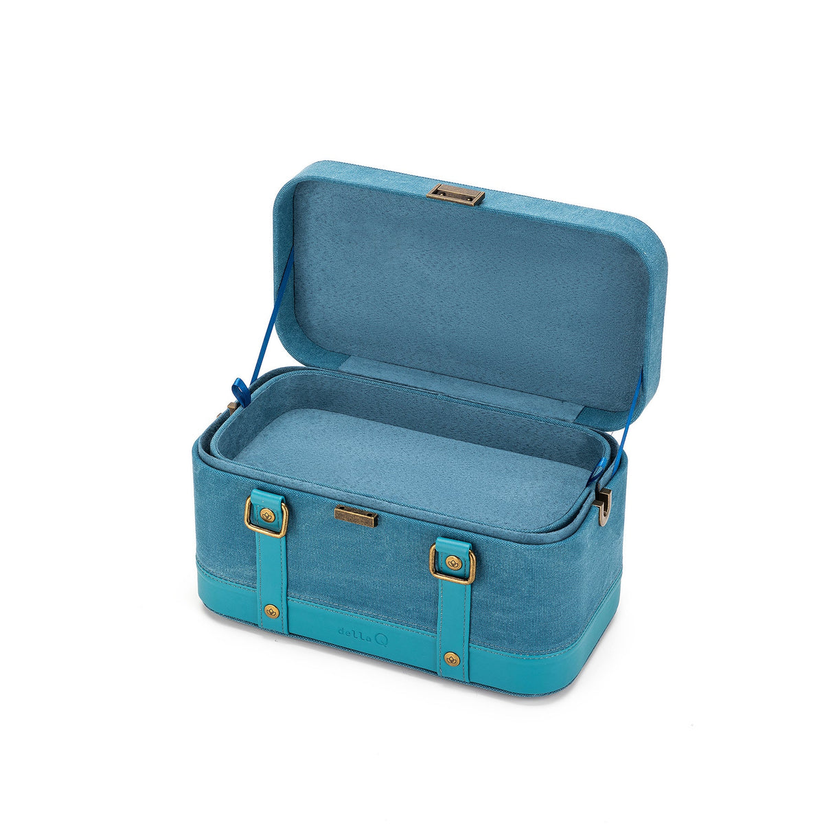 Della Q - Maker's Train Case