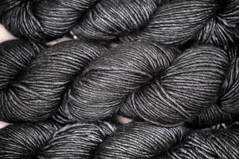 ALBUS CHARBON - Biscotte Yarns