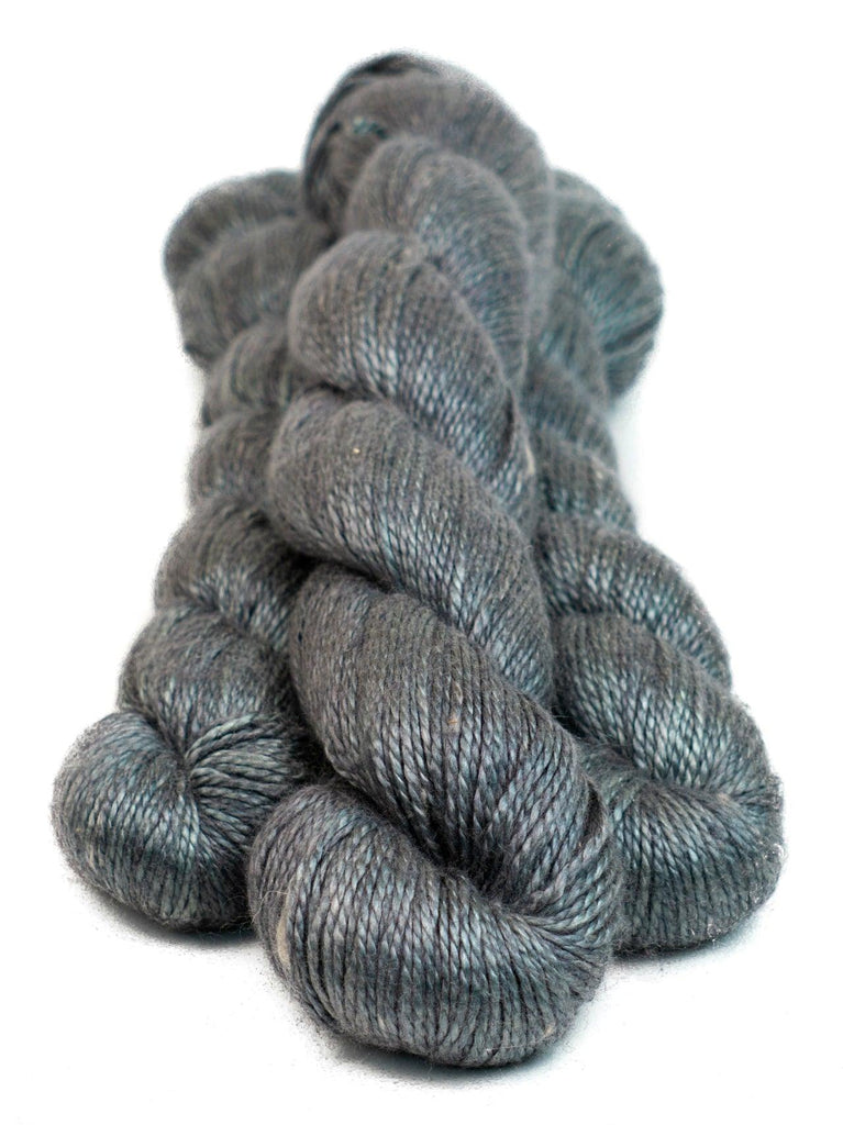 Hand-dyed yarn made of silk & Seacell ALGUA MARINA YORK