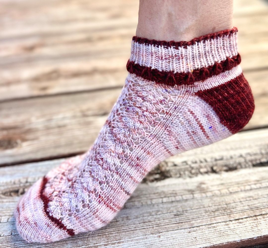 Chaussette Églantine | Knitting Pattern with Optional Kit