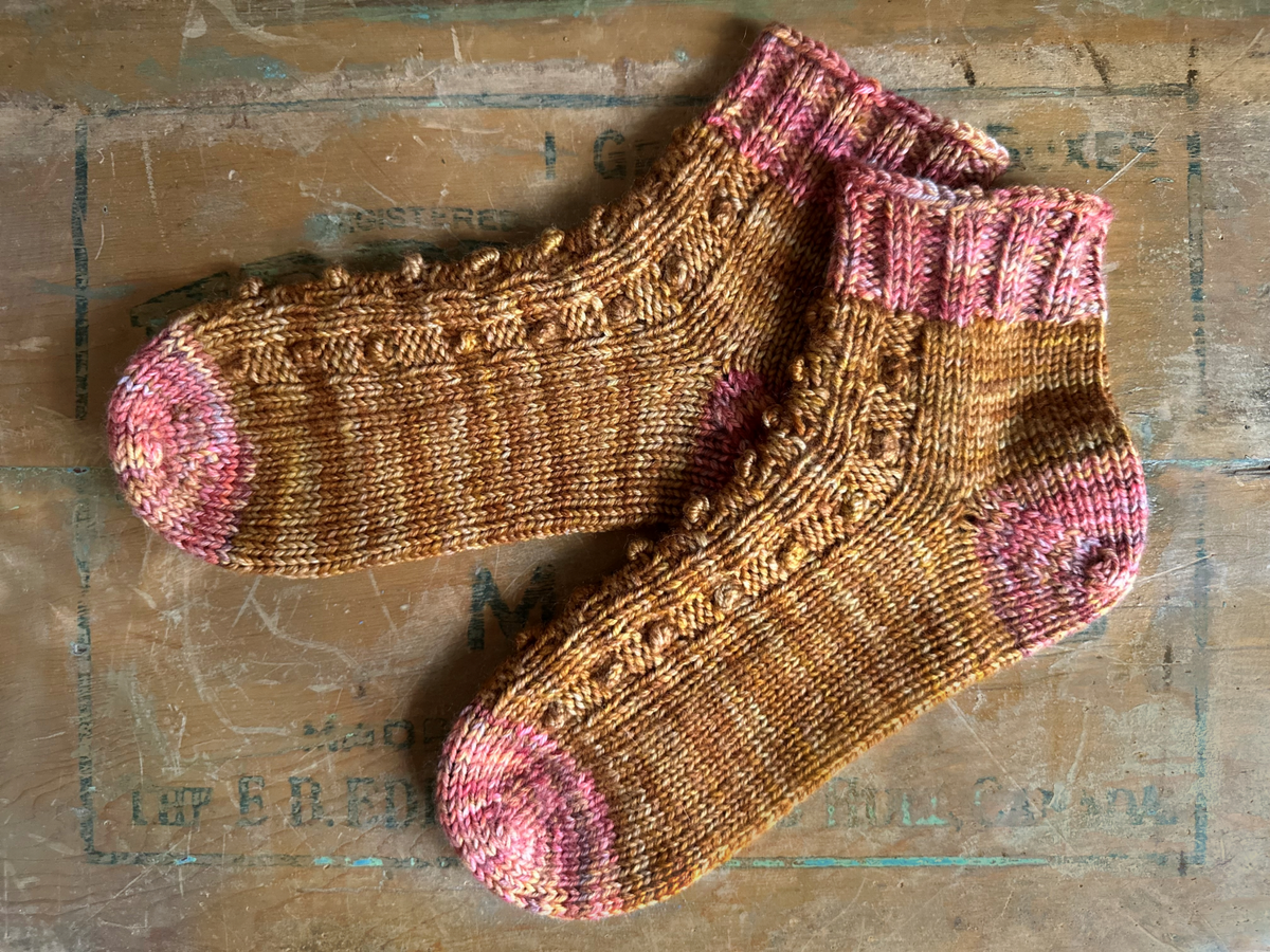 Cozy Bobble Socks | Knitting pattern and knitting kits