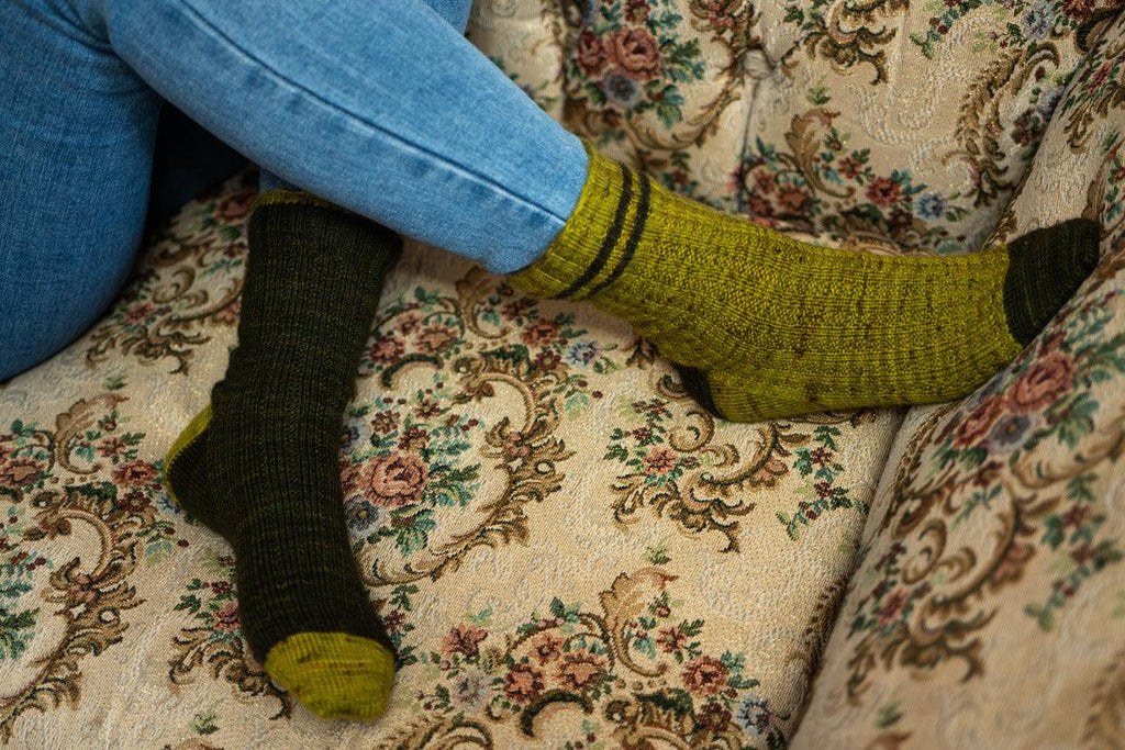 Broken Ribs Socks Set | Knitting pattern - Biscotte Yarns