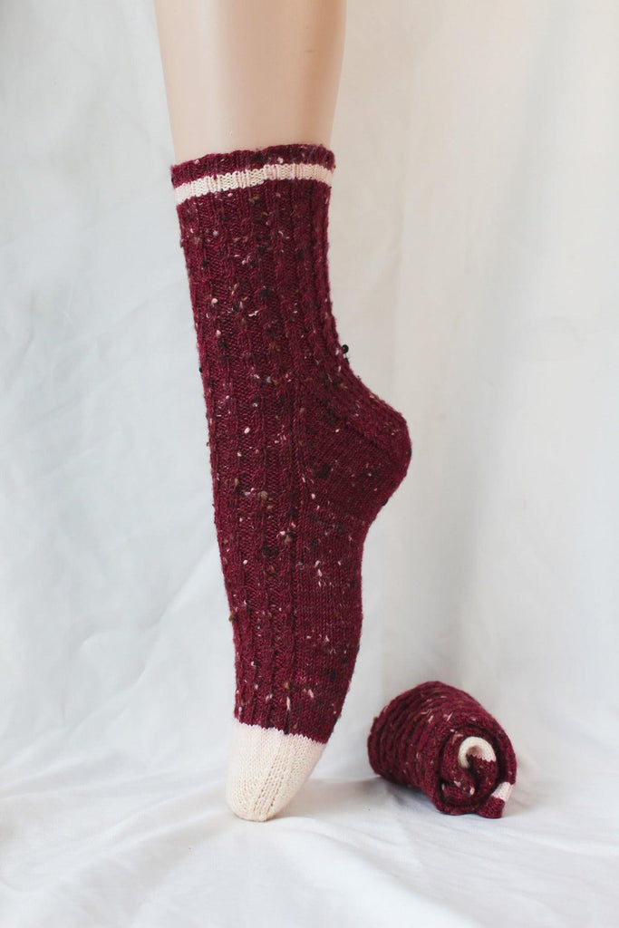 Fable Socks | Knitting pattern and knitting kits - Biscotte Yarns