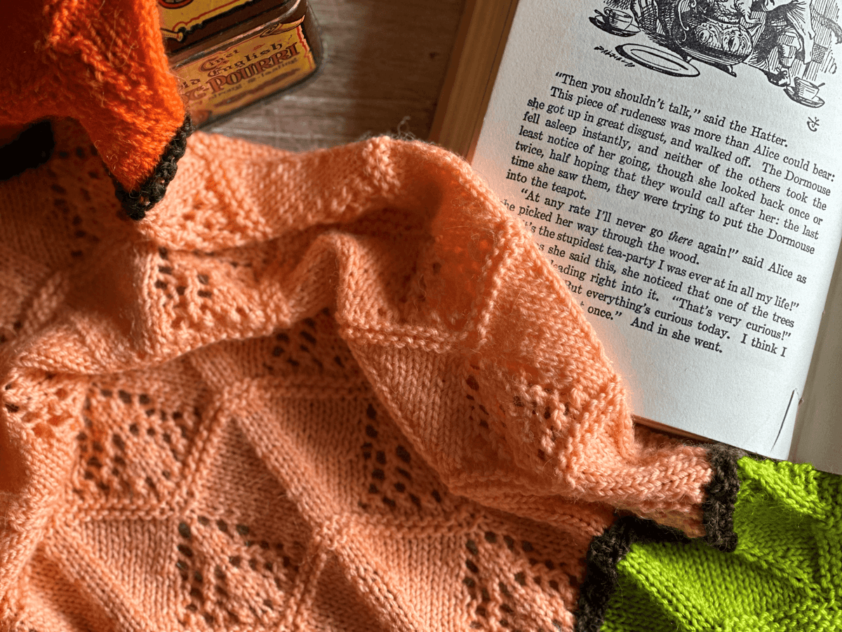 Fall Chevron Shawl - KNITTING PATTERN - Biscotte Yarns