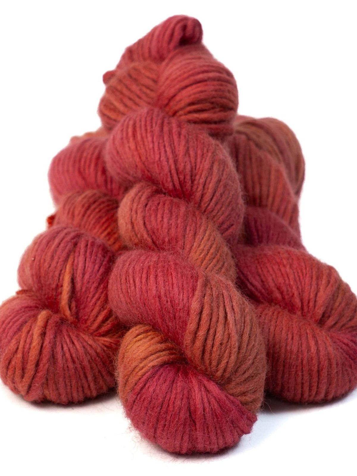 Hand dyed HIGHLAND IMPÉRATRICE yarn