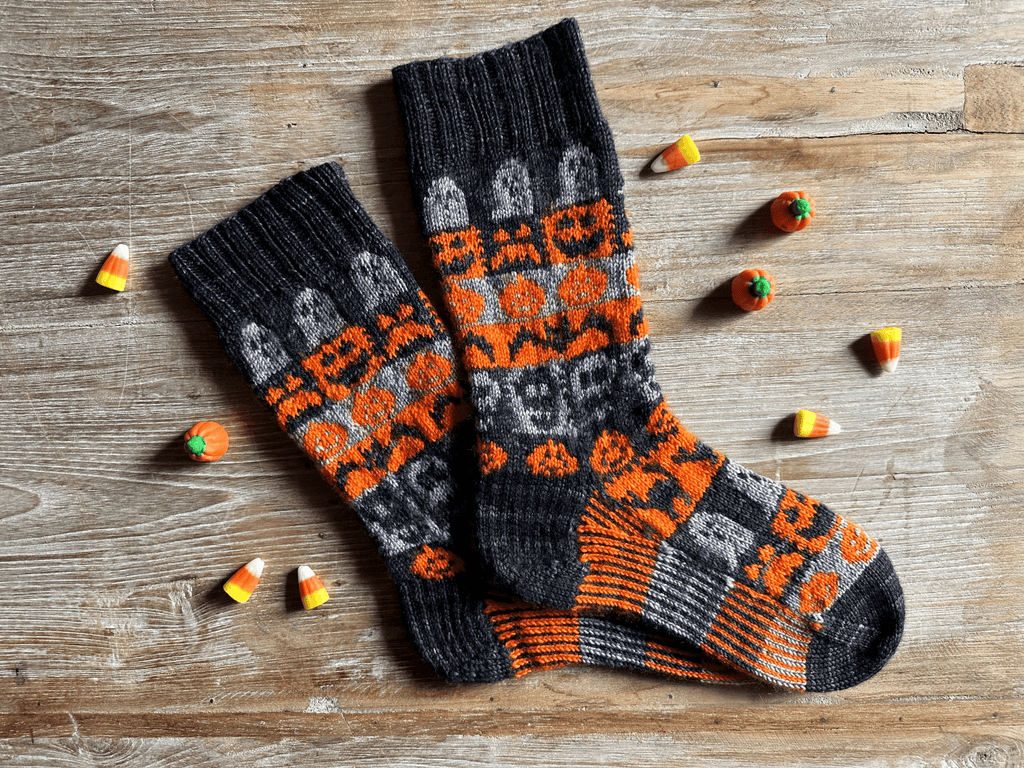 Halloween socks knitting kit