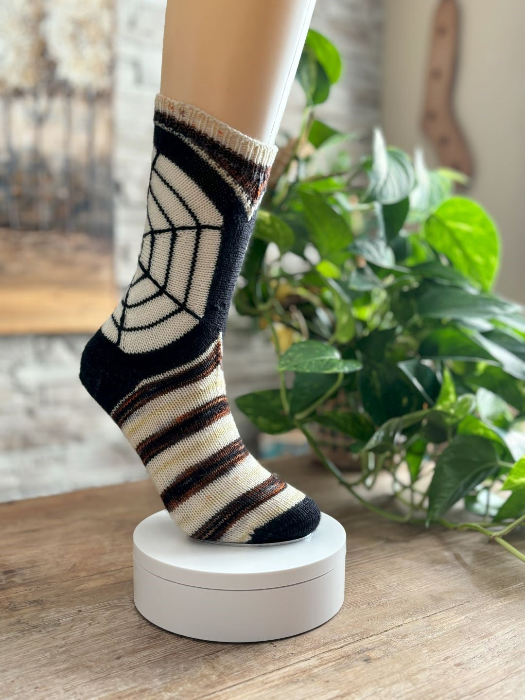 HalloWeb Socks | Knitting pattern and Optional kits