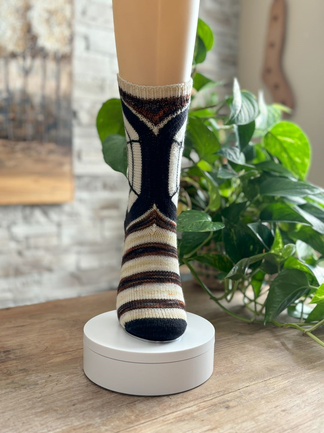 HalloWeb Socks | Knitting pattern and Optional kits