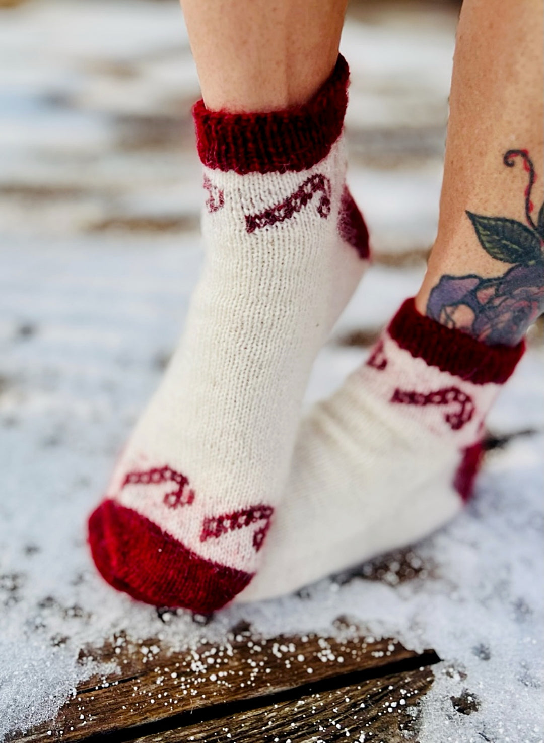 Les Délices de Noël Socks | Knitting Kit