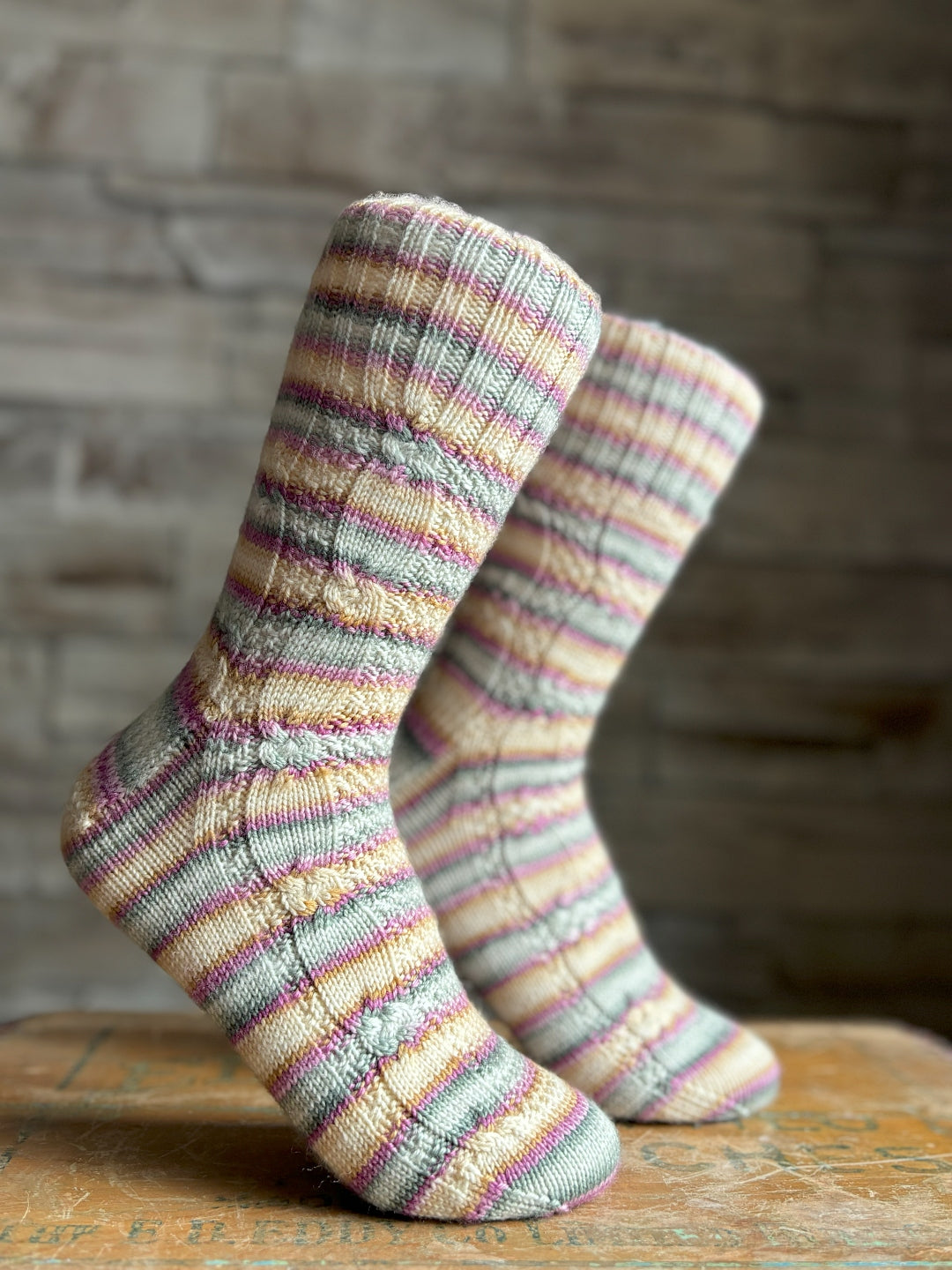 Roméo & Juliette Socks | Knitting Pattern and Optional kits