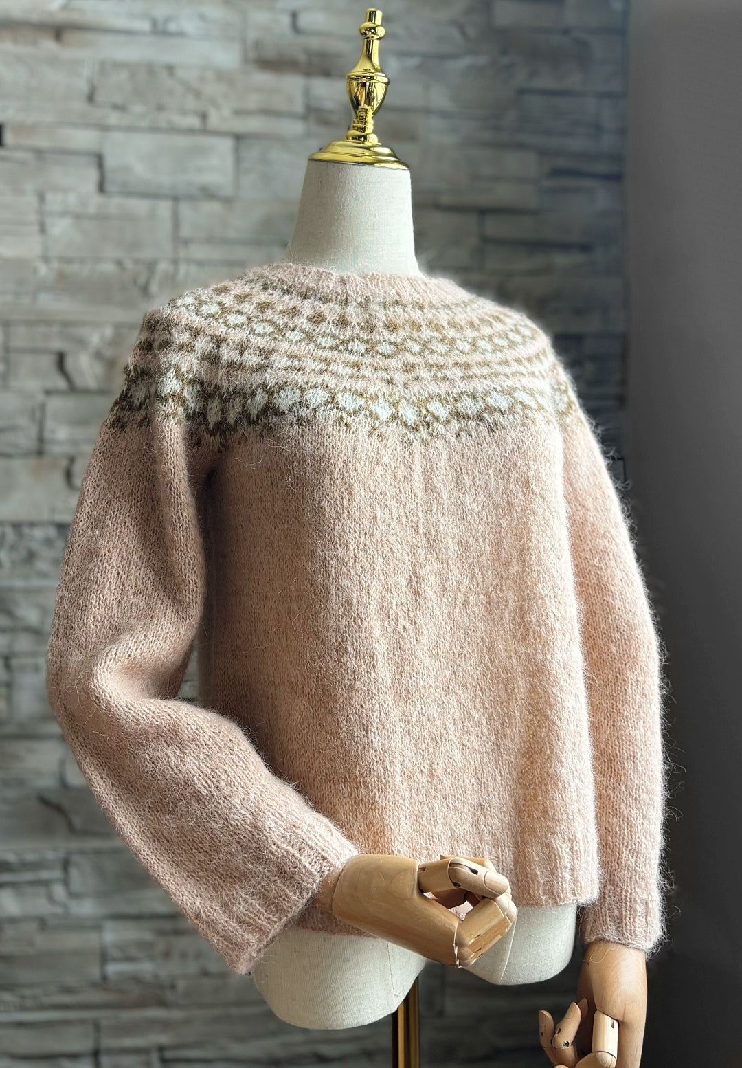 Brei Sweater | Knitting Pattern and Optionals Kits