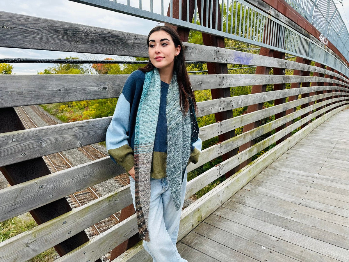 Bow River Shawl | Knitting pattern with or without yarns