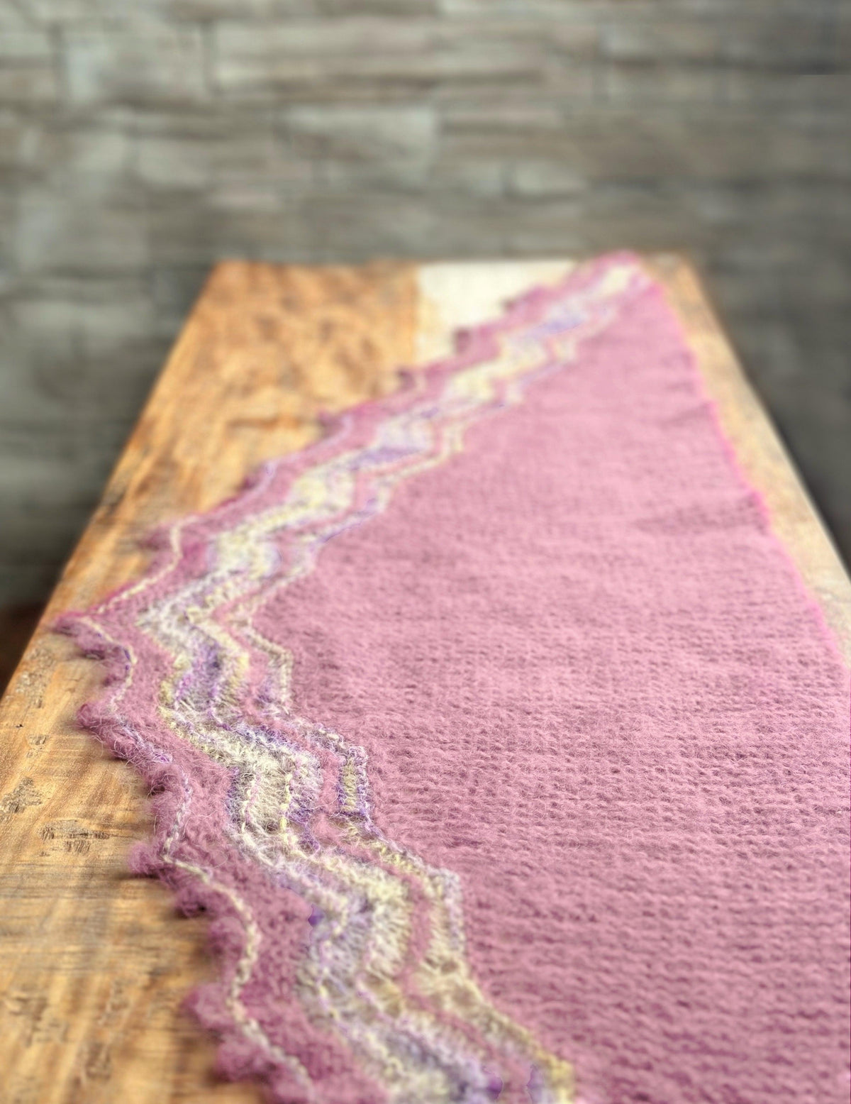 Ripples Shawl | Knitting kit - Biscotte Yarns