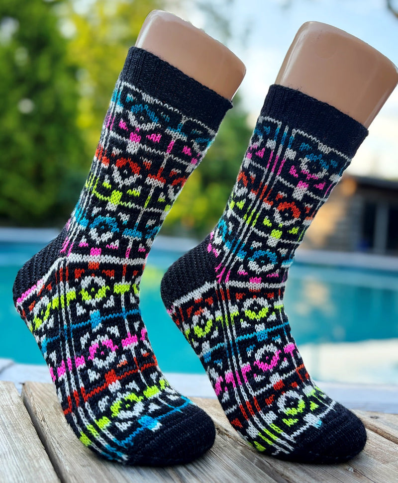 Lakeside Retreat Socks | Knitting pattern and Optional kits
