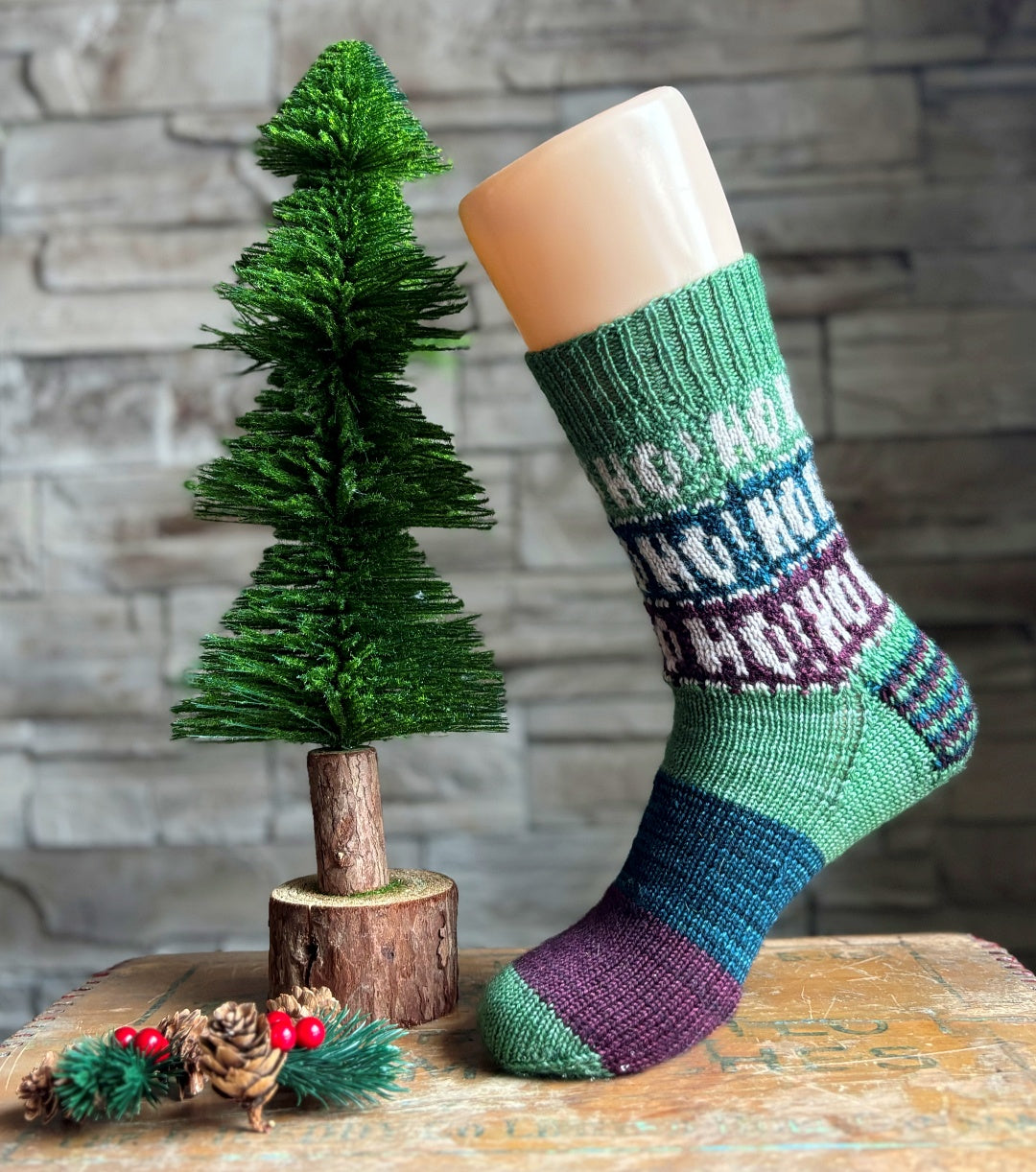 Ho Ho Ho ! Socks | Knitting Pattern and Optional Kits