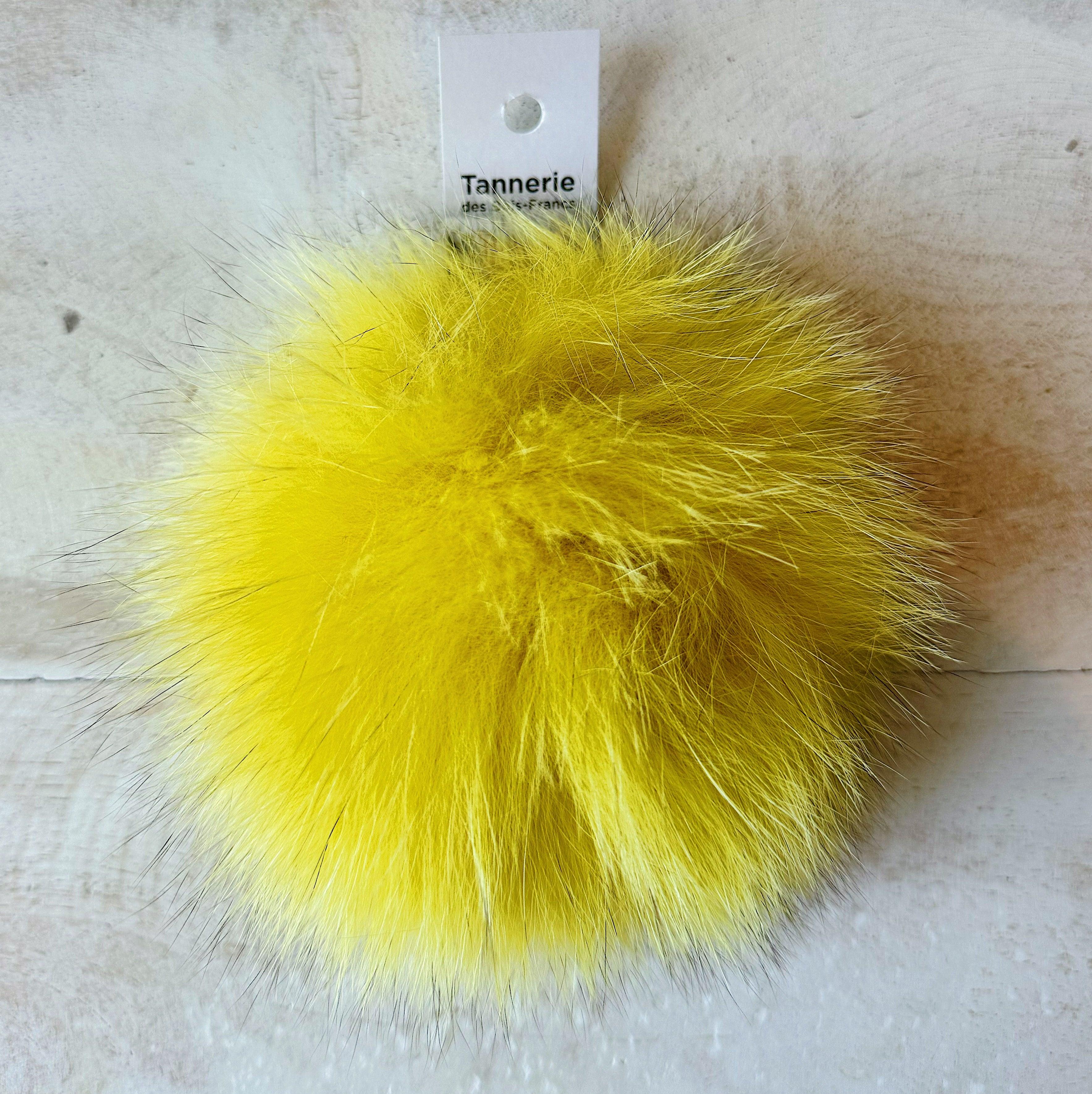 Pom pom by Tannerie des Bois-Francs – Biscotte Yarns