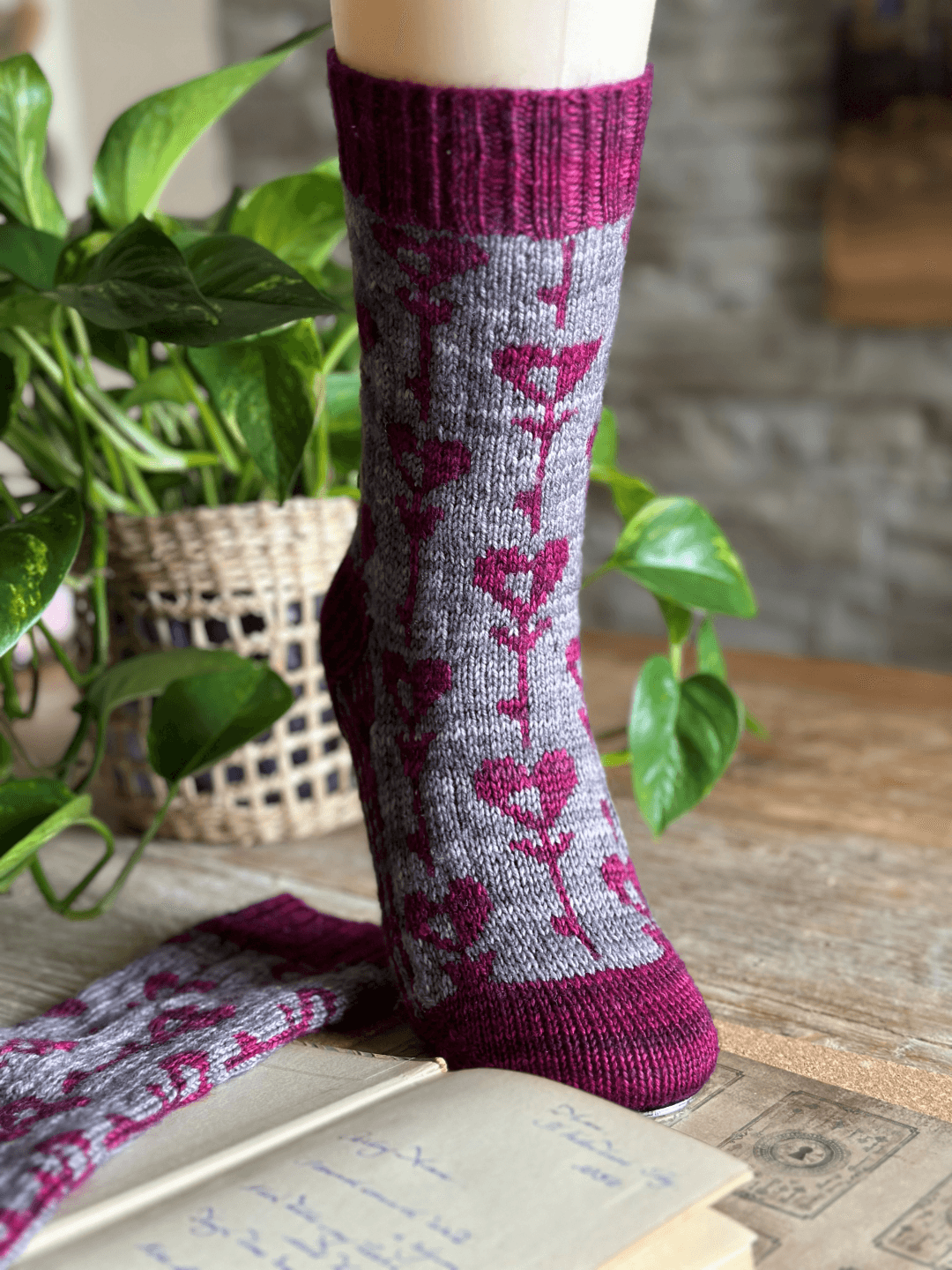 Key to my Heart Socks | Knitting kit - Biscotte Yarns