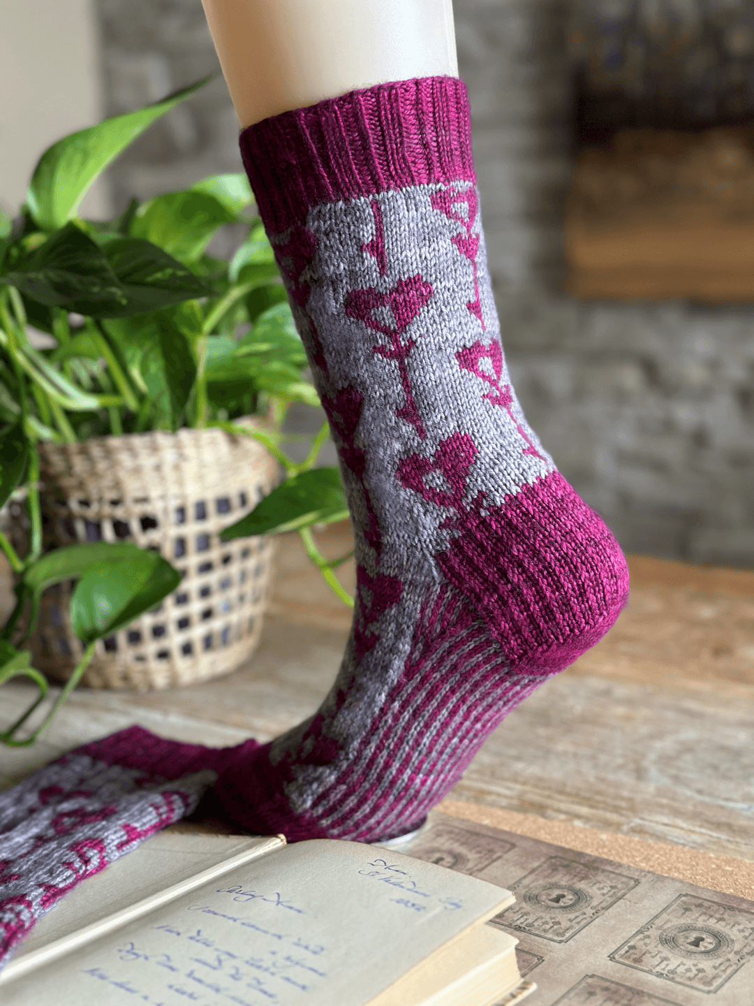 Key to my Heart Socks | Knitting pattern - Biscotte Yarns