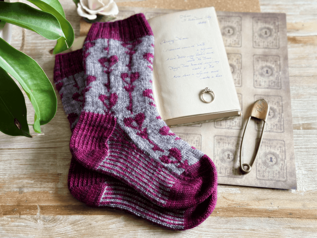 Key to my Heart Socks | Knitting kit - Biscotte Yarns