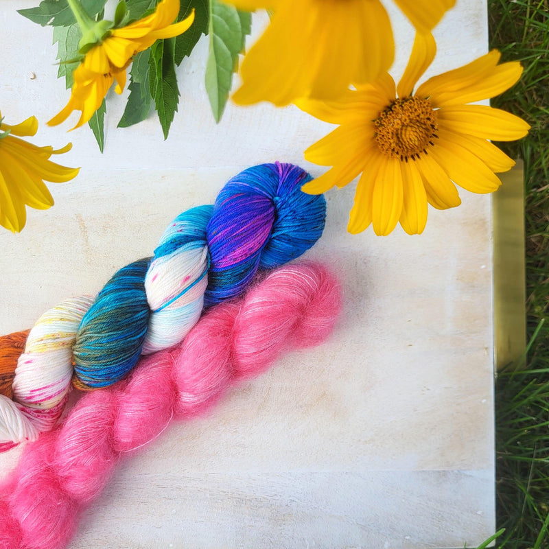 ✿ Spring Daisies ✿ KNITTING KIT - Biscotte Yarns