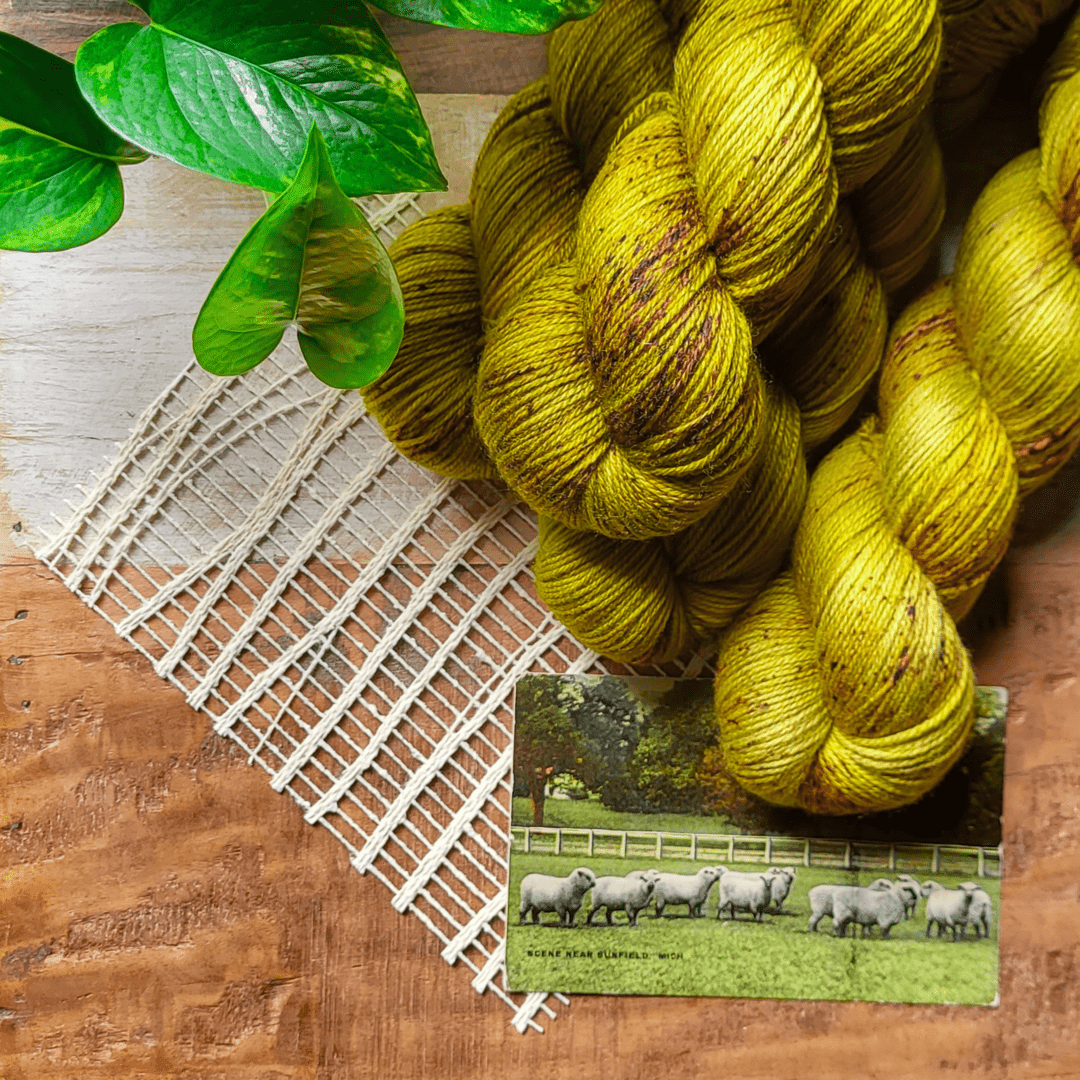 Diagonal Cable Stole | Knitting Kit - Biscotte Yarns