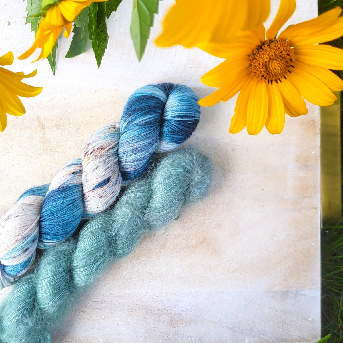 ✿ Spring Daisies ✿ KNITTING KIT - Biscotte Yarns