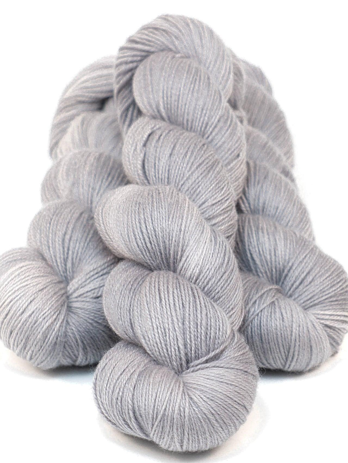 Hand Dyed Yarn - MERICA GRIS-GRIS