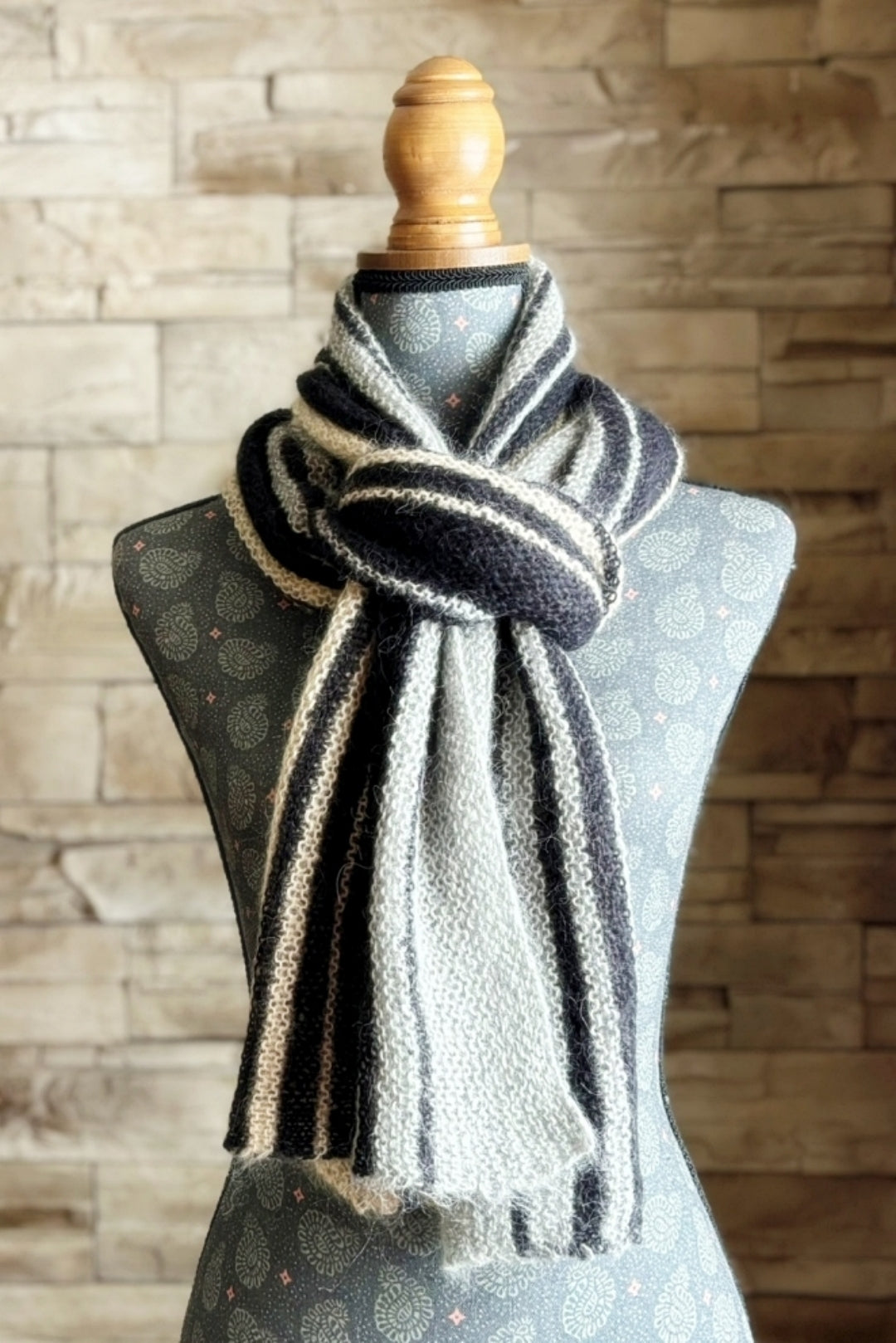 Miroir Miroir Scarf | Knitting Pattern and Optional Kits