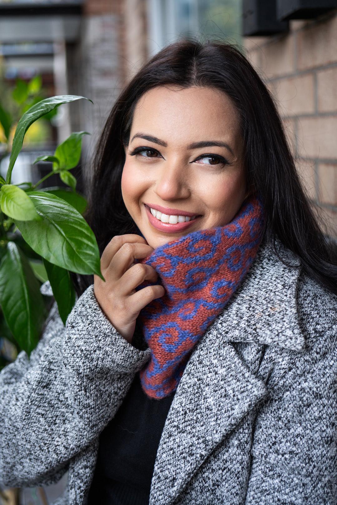 Mirrored Cowl - KNITTING PATTERN - Biscotte Yarns