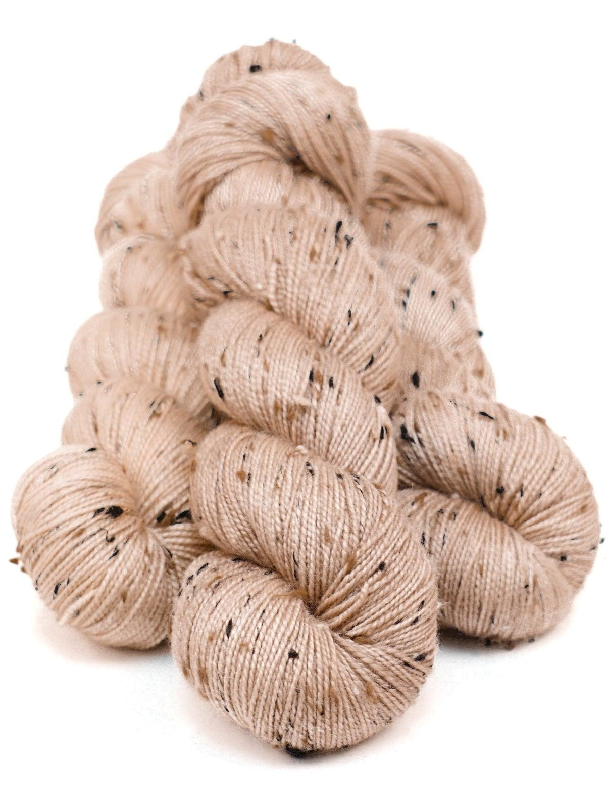 Hand-dyed yarn SIRIUS BISQUE