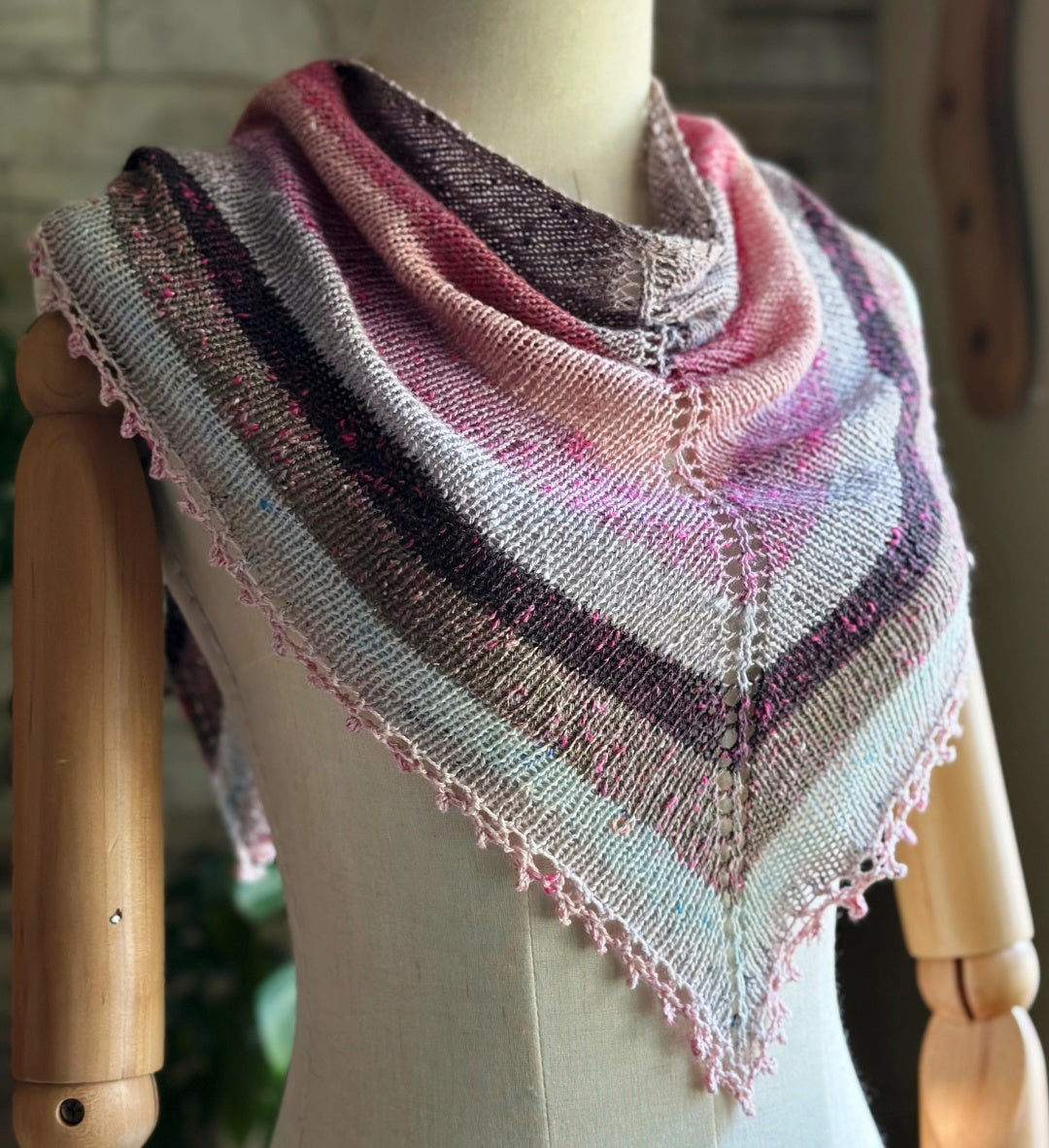 Shawl pattern with silk