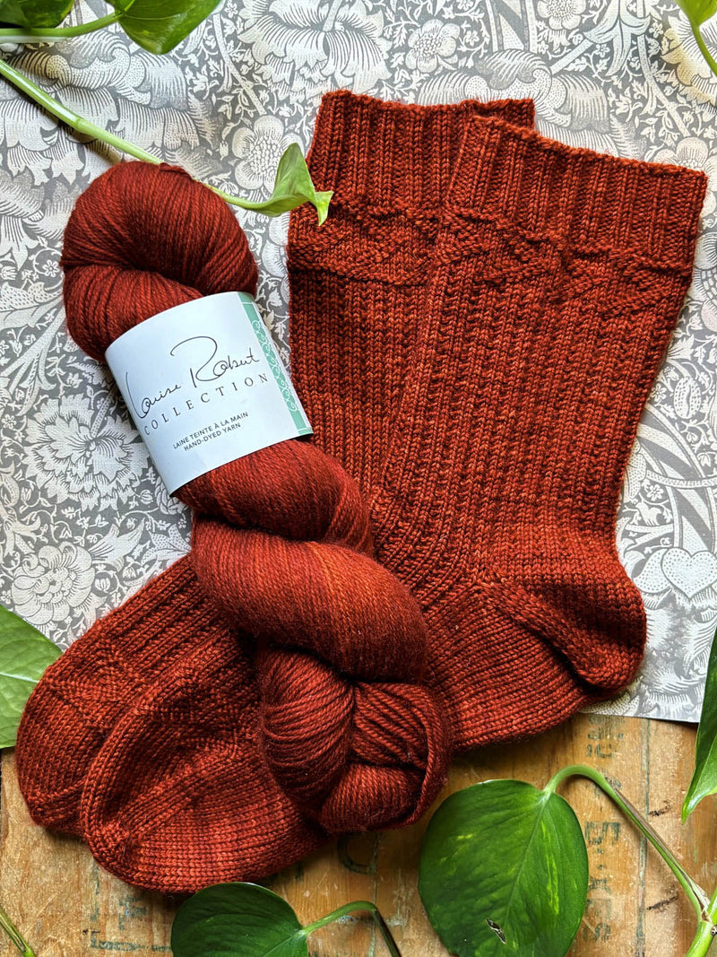 Arrow Socks | Knitting pattern and Optional kits