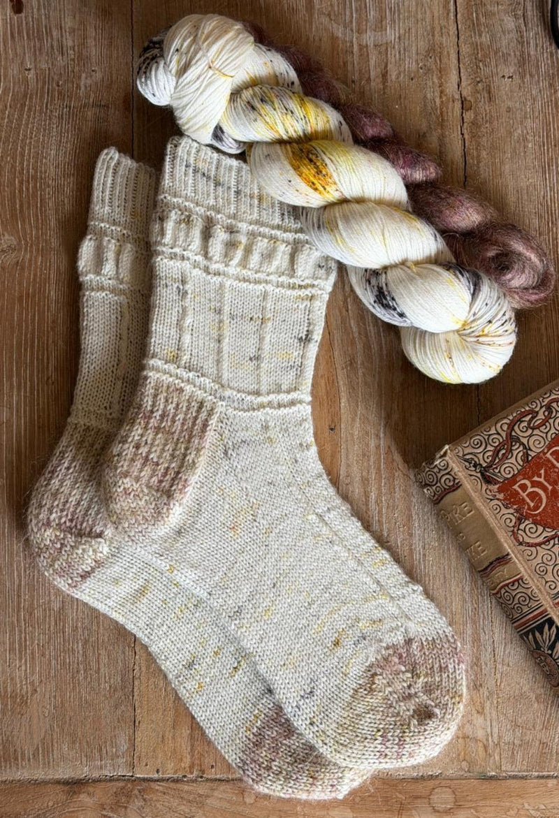 Glissade Socks | Knitting pattern and Optional kit
