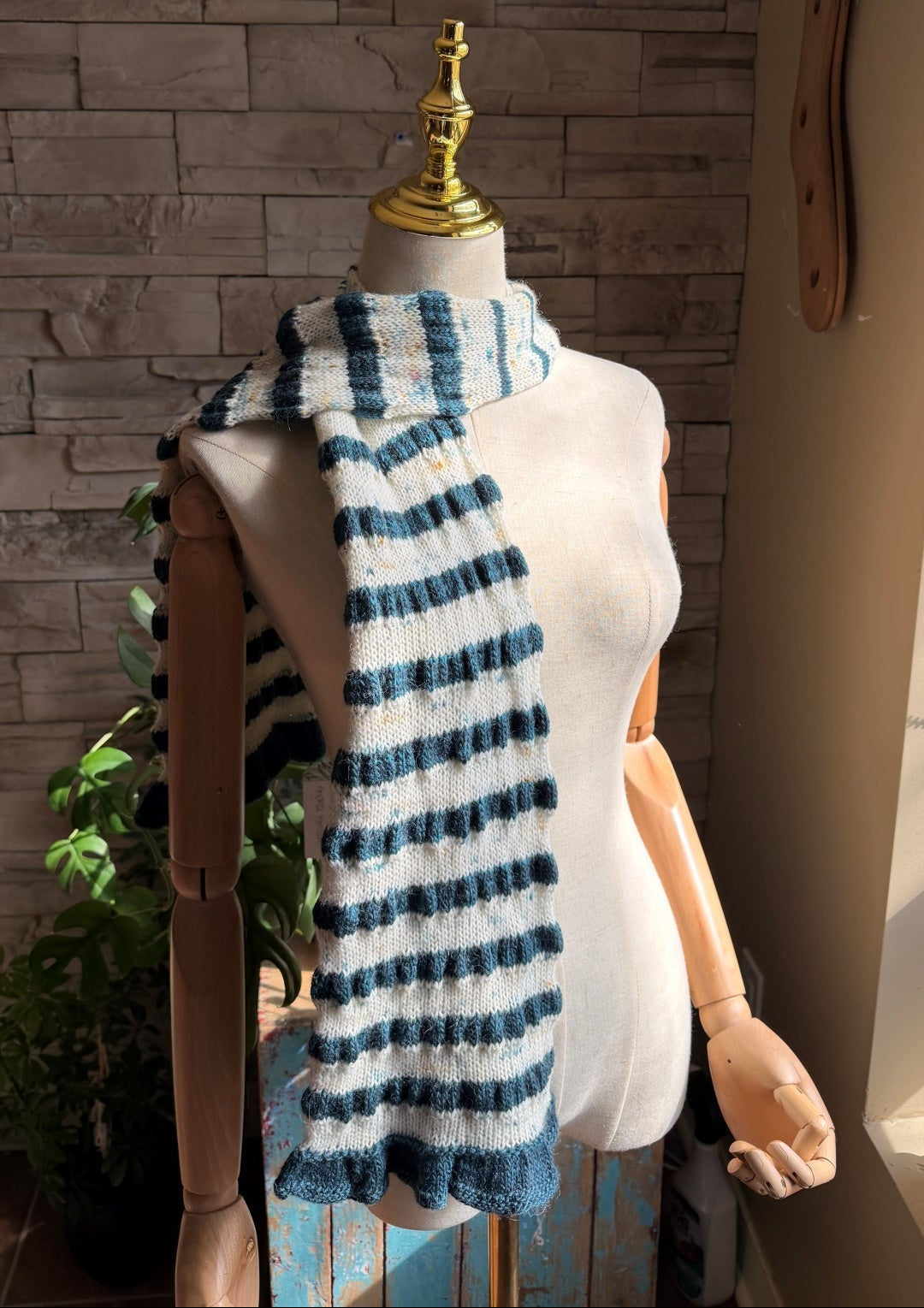 Ruffles Scarf - Knitting pattern and Optional kit
