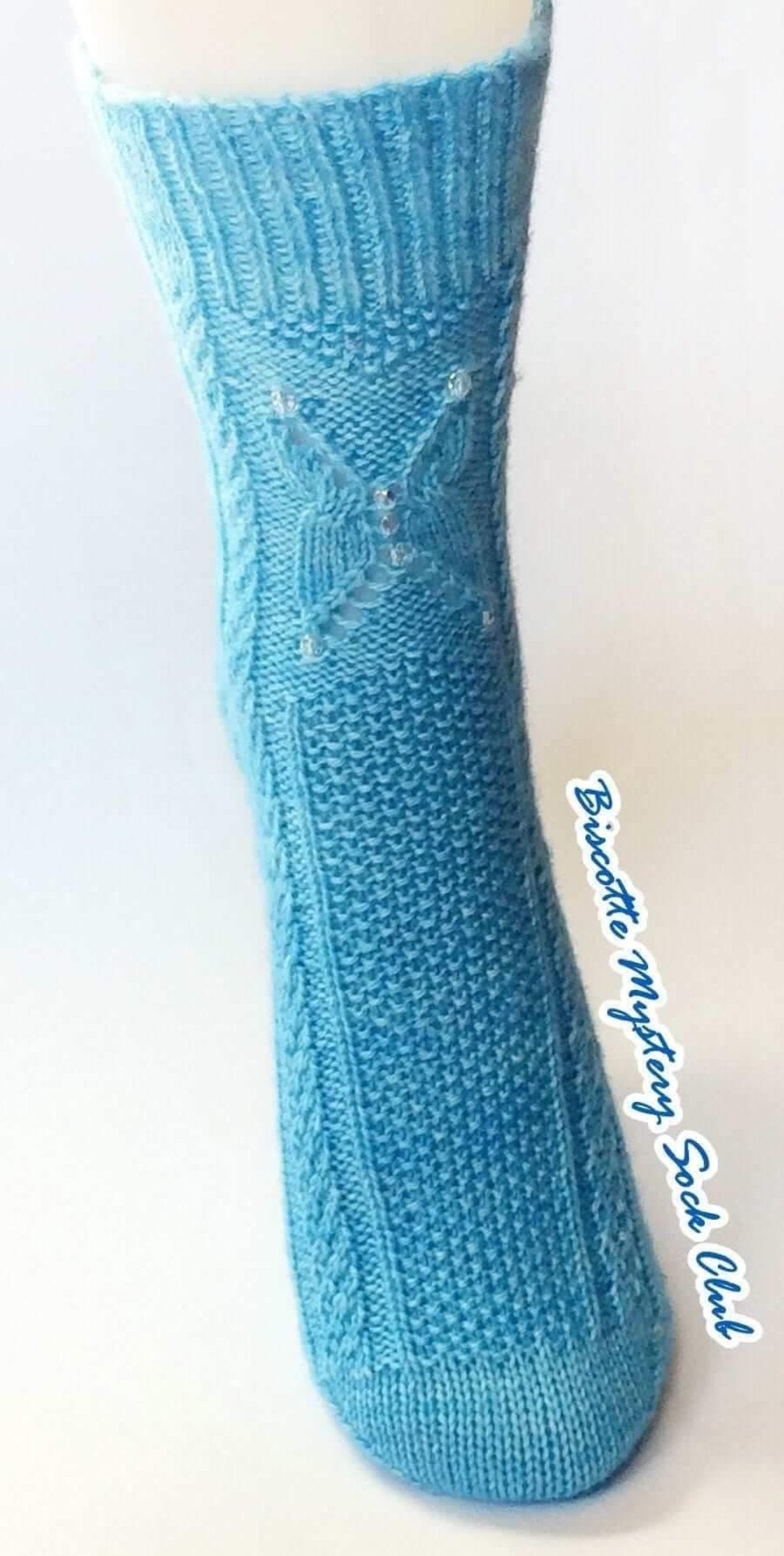 Papillon de Glace Socks | Knitting pattern and Optional kit
