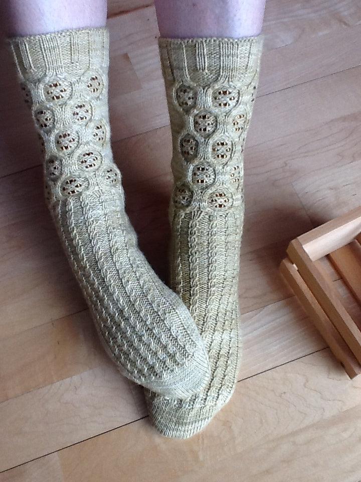 Socks pattern Miel 🍯 - Biscotte Yarns