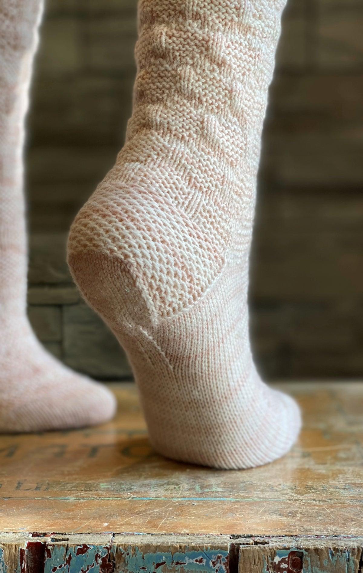 Going Round Socks | Knitting pattern and knitting kits - Biscotte Yarns