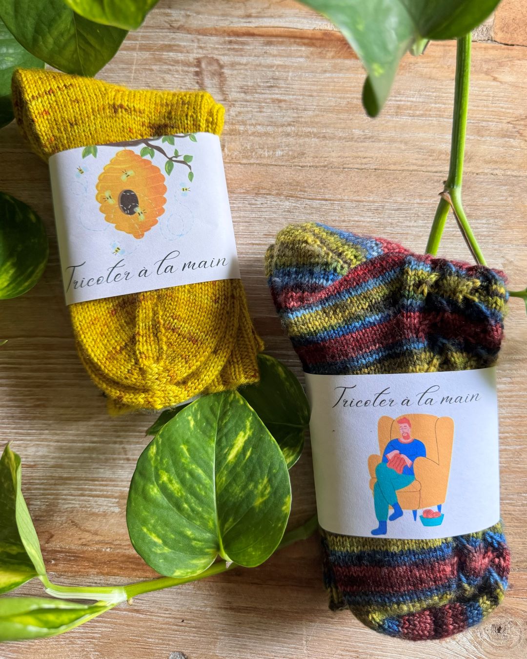 handknit-free-printable-labels-gift-tags-biscotte-yarns for Free Printable Pictures Of Socks HANDKNIT Free printable labels gift tags – Biscotte Yarns for Free Printable Pictures Of Socks