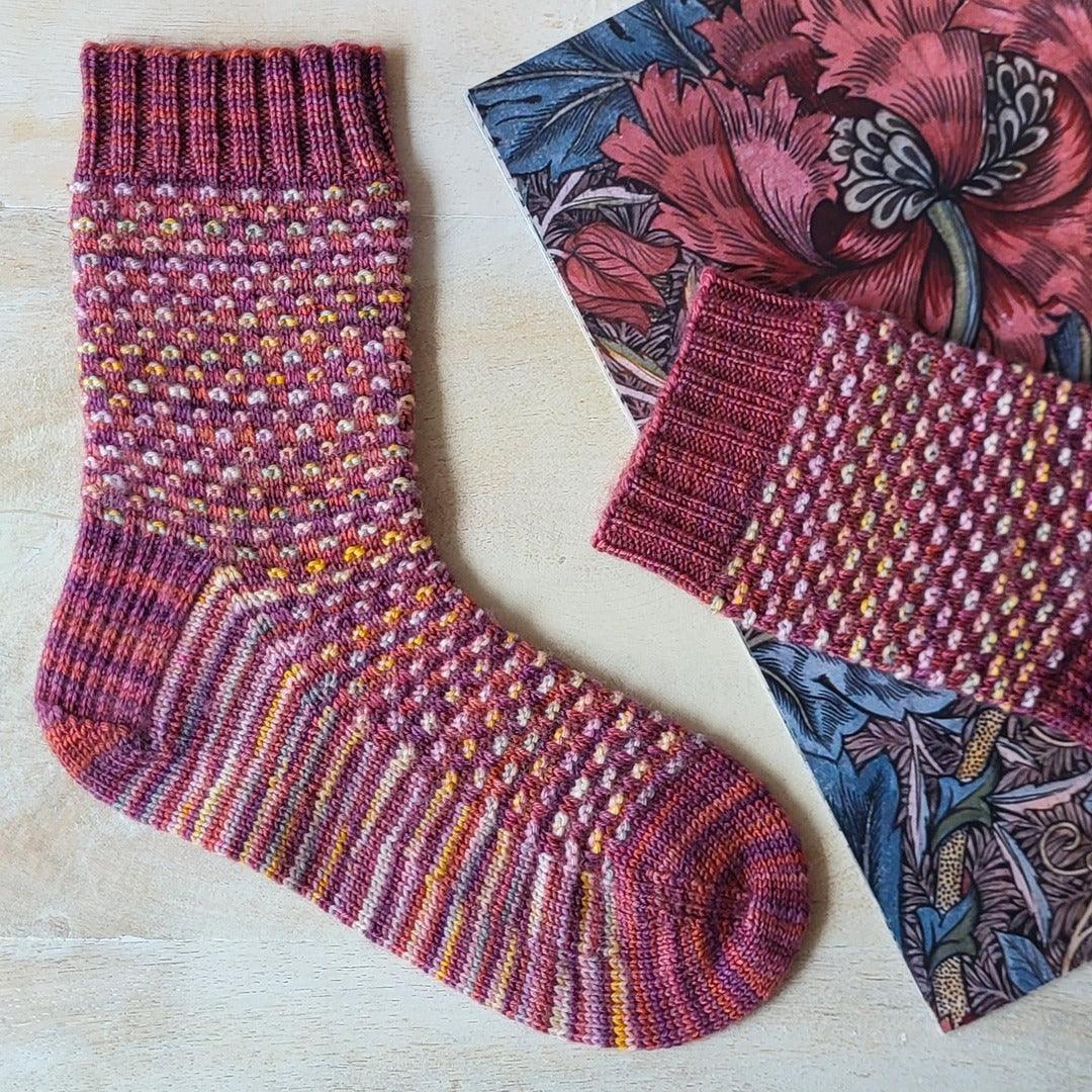 Sugar Cube Socks | Knitting pattern - Biscotte Yarns