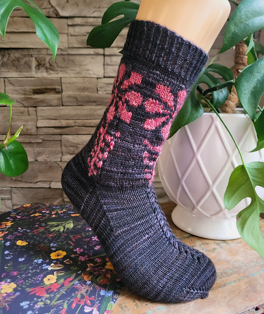 Tithonia Socks | Knitting pattern and Optional kit